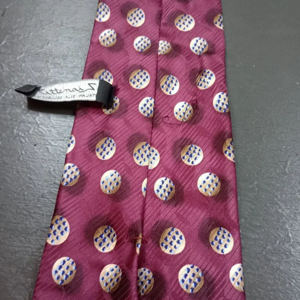 Zionetti Italian Silk Collection 100% Silk Made in‎ USA Mens Neck Tie Geometric